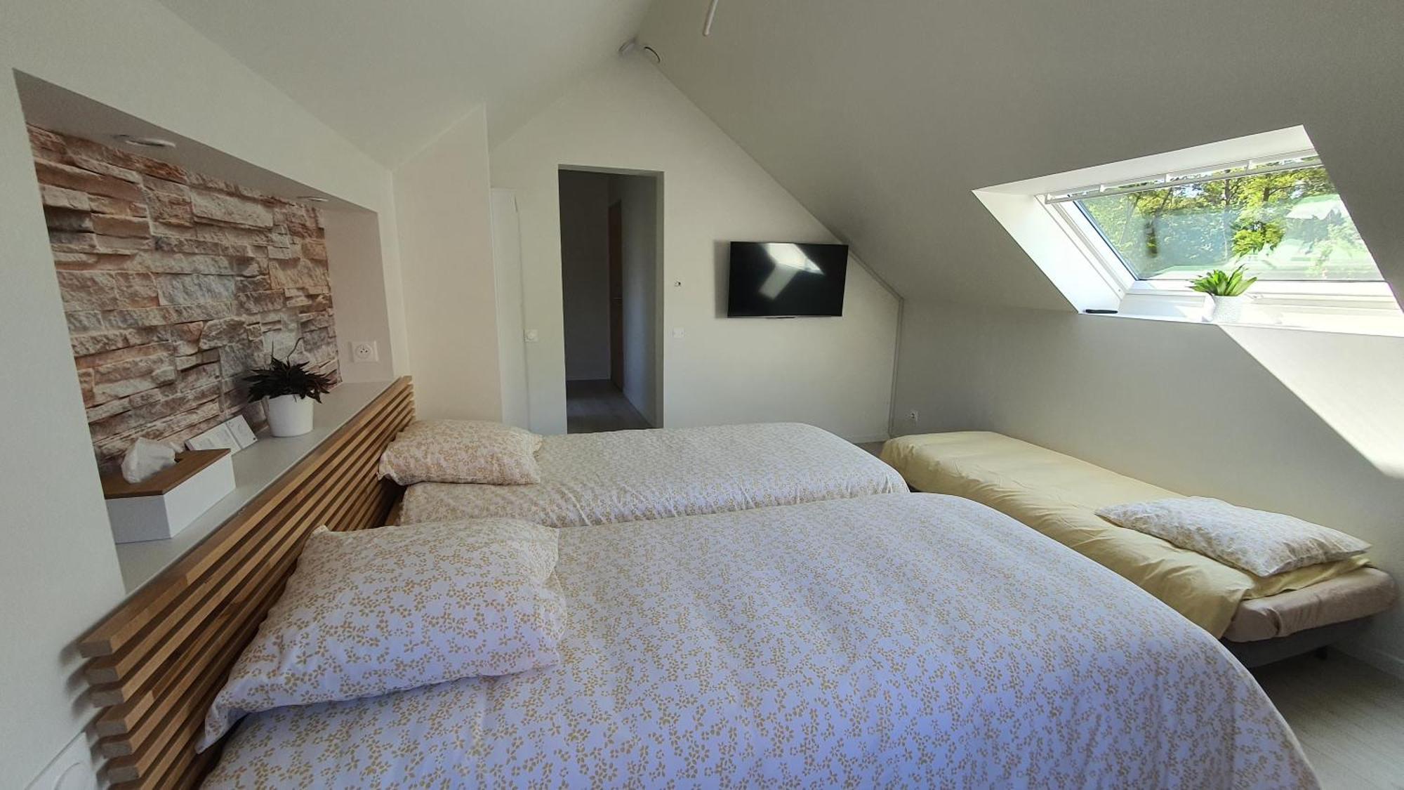 Au Fil De L'Eau Bed & Breakfast La Chapelle-Saint-Aubin Room photo