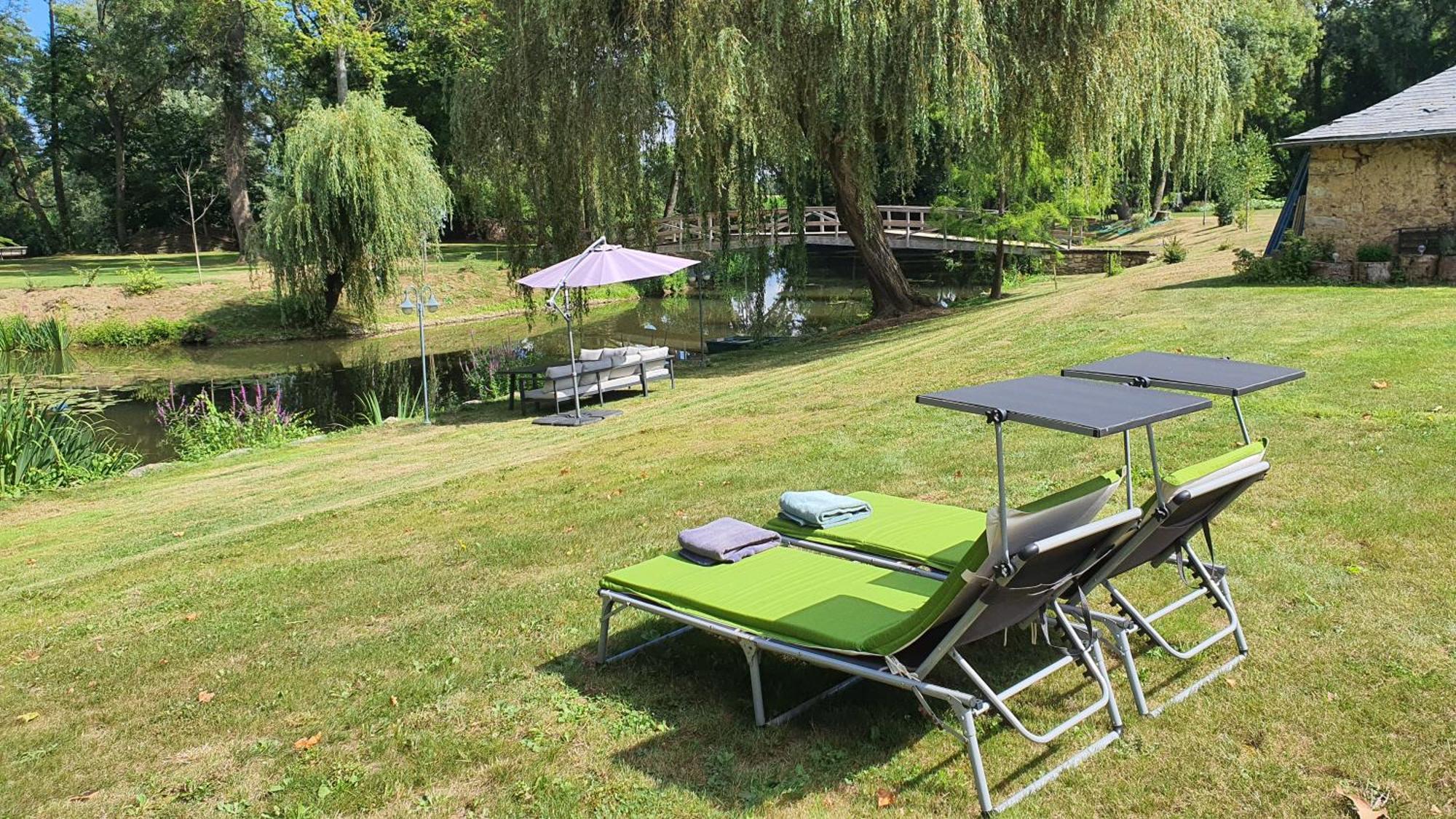 Au Fil De L'Eau Bed & Breakfast La Chapelle-Saint-Aubin Exterior photo